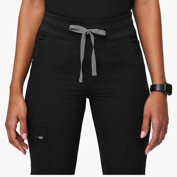 Black womens fig pants size small/T FIGS YOLA High Waisted Skinny Scrub Pants - Picture 14 of 15